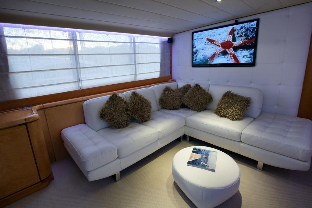 Riti Yacht Hotel Kalkara Екстериор снимка