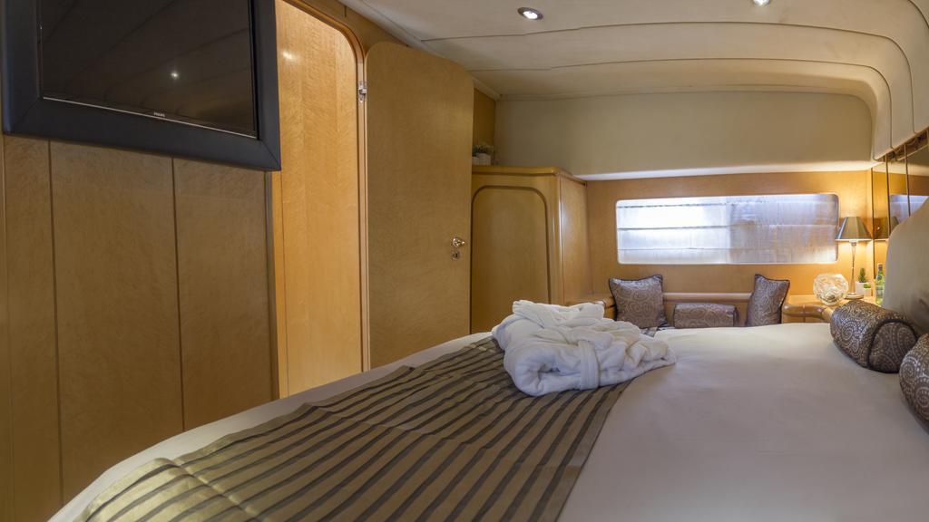 Riti Yacht Hotel Kalkara Екстериор снимка