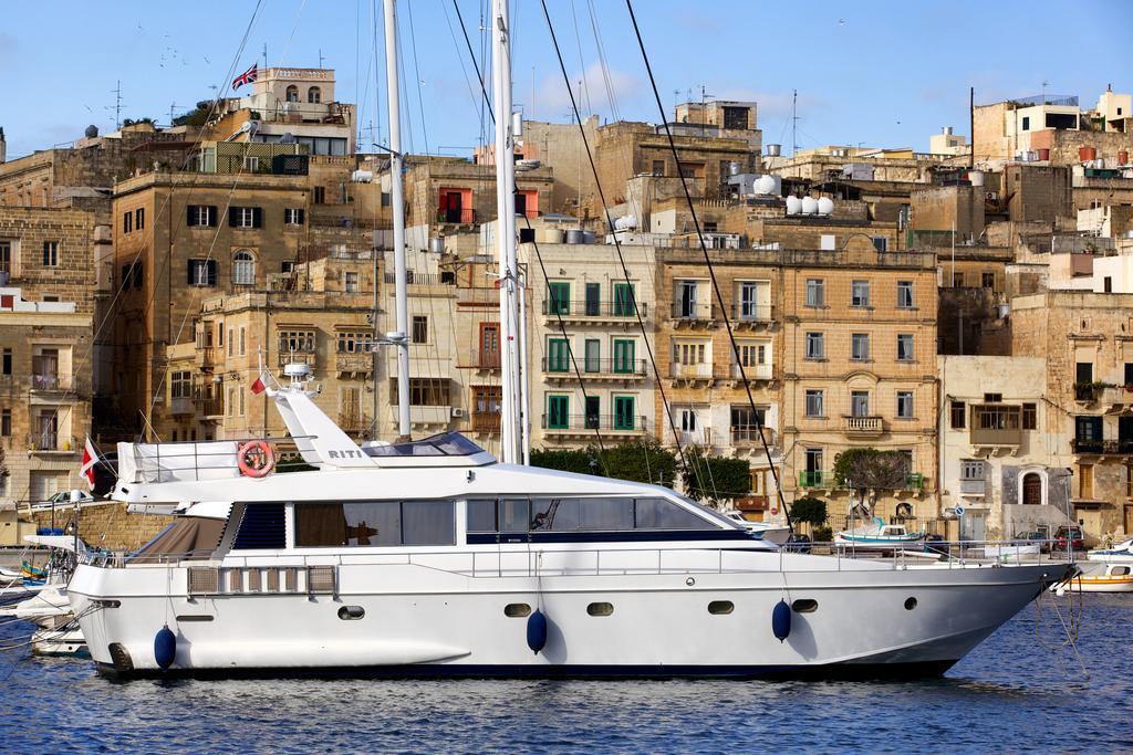 Riti Yacht Hotel Kalkara Екстериор снимка