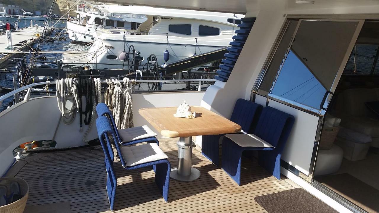 Riti Yacht Hotel Kalkara Екстериор снимка