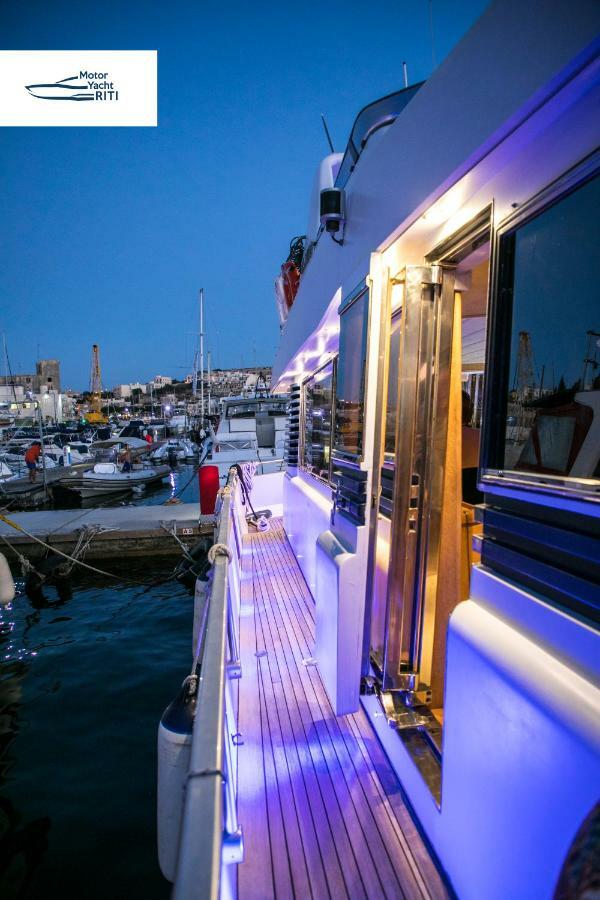 Riti Yacht Hotel Kalkara Екстериор снимка