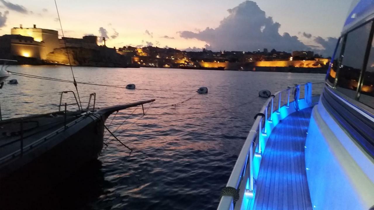 Riti Yacht Hotel Kalkara Екстериор снимка