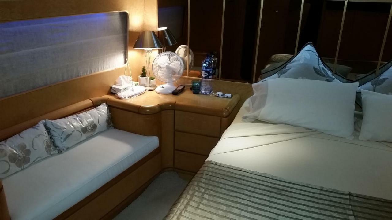 Riti Yacht Hotel Kalkara Екстериор снимка
