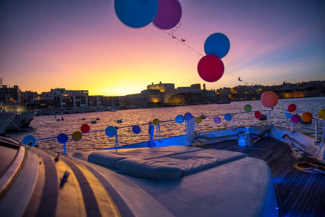 Riti Yacht Hotel Kalkara Екстериор снимка